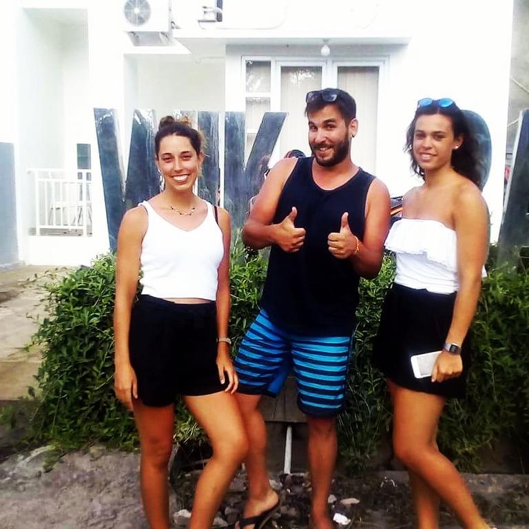 Wika Bali Beach House Jimbaran Eksteriør billede