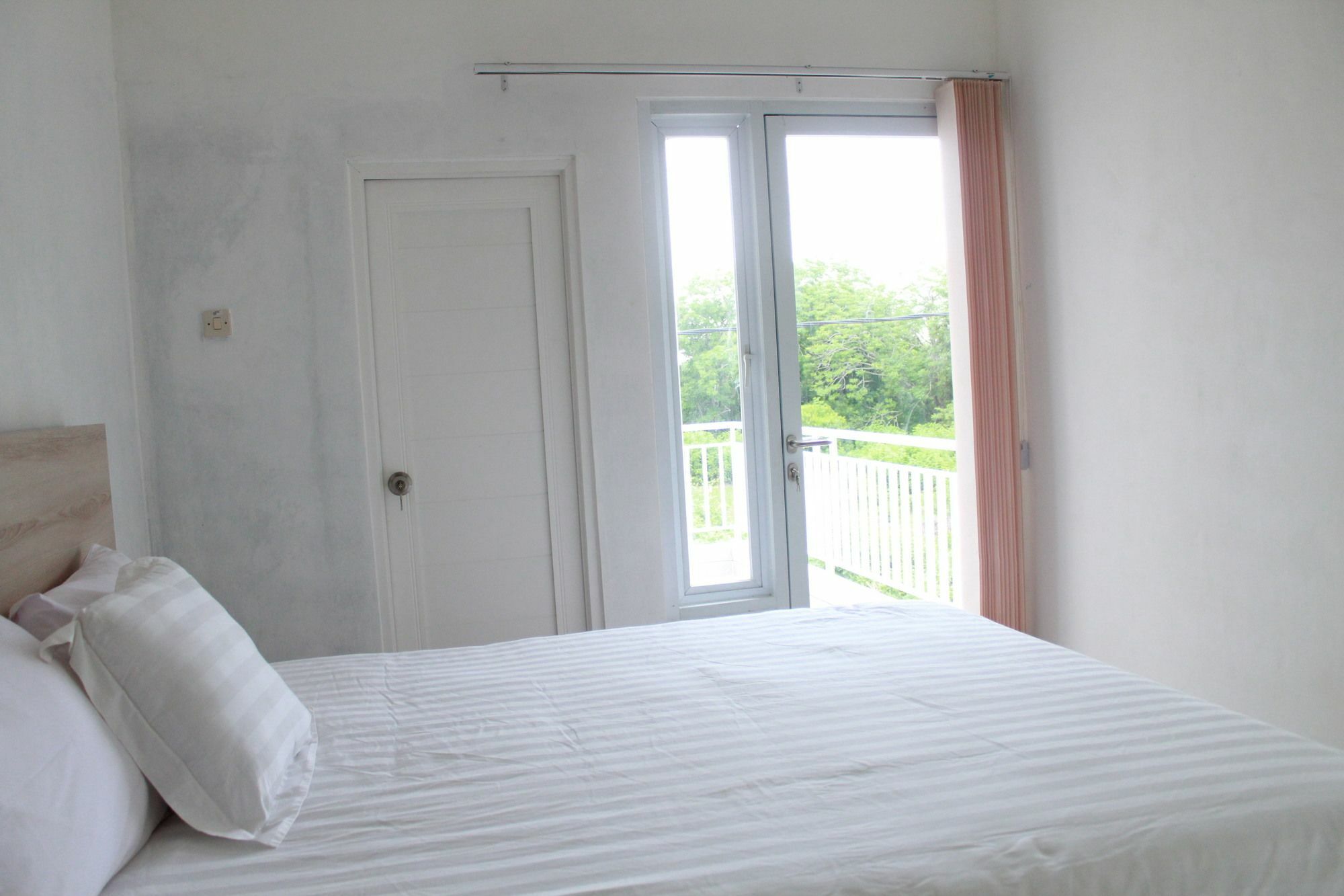 Wika Bali Beach House Jimbaran Eksteriør billede
